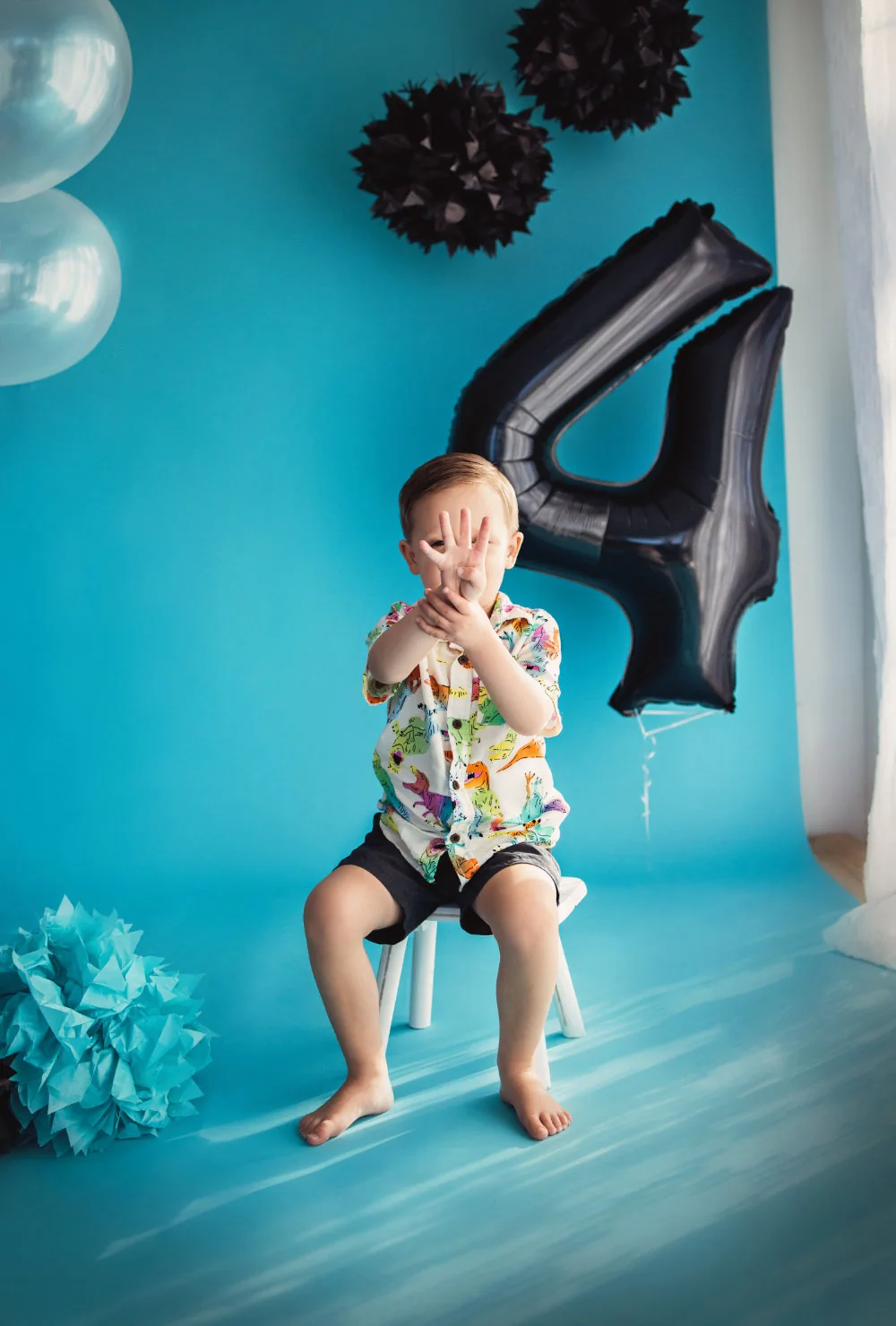 Birthday portrait from Sparrow Studios' Birthday series, photograph 1 of 6.